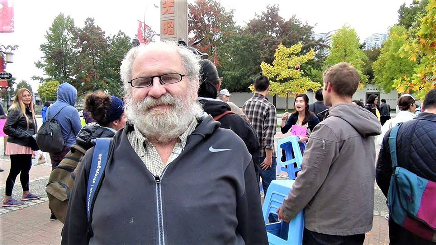 Harold Lavender supporting the struggle in Chinatown against gentrification